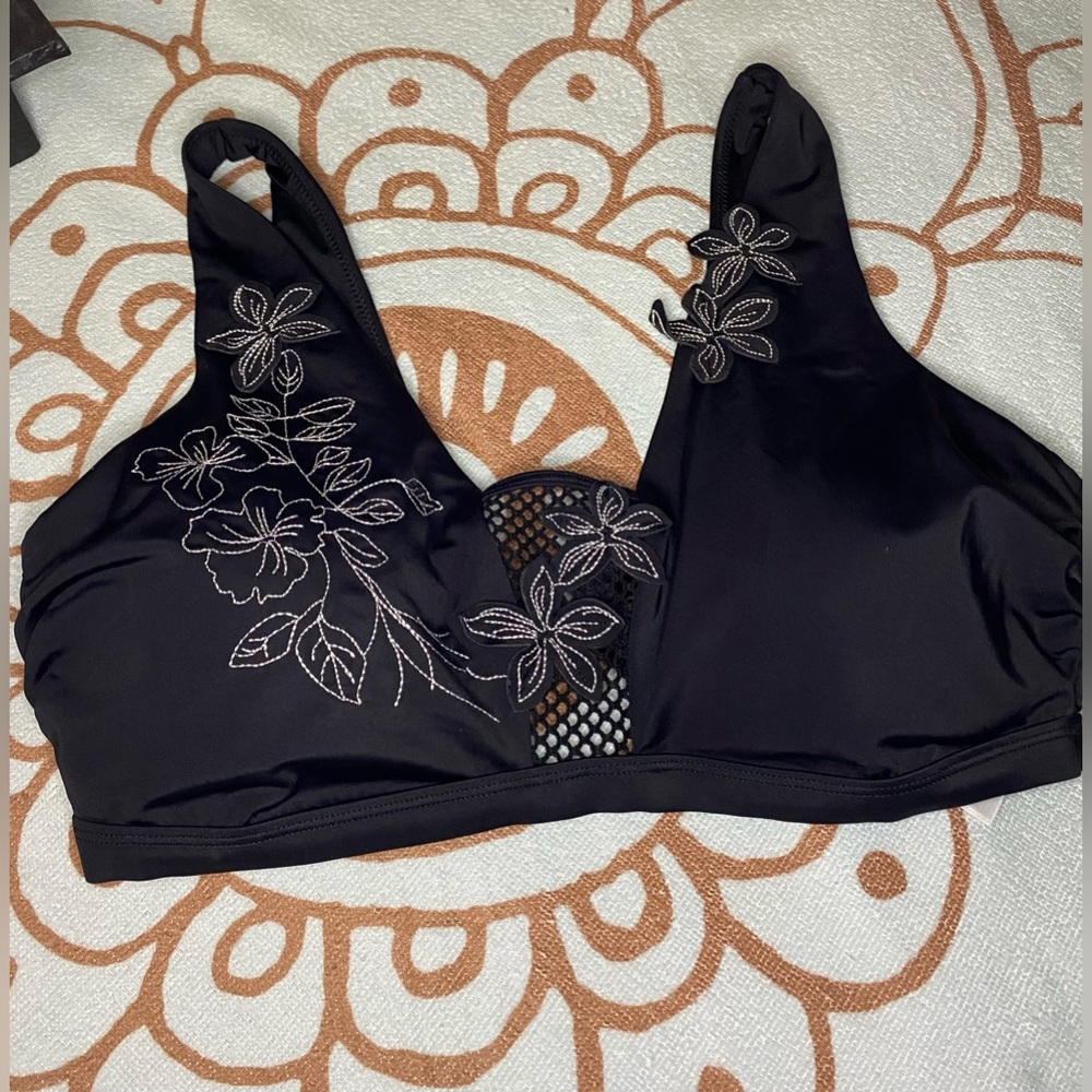 Ashley Graham Swimsuits For All Black Floral Applique Mesh Inset Bikini Top